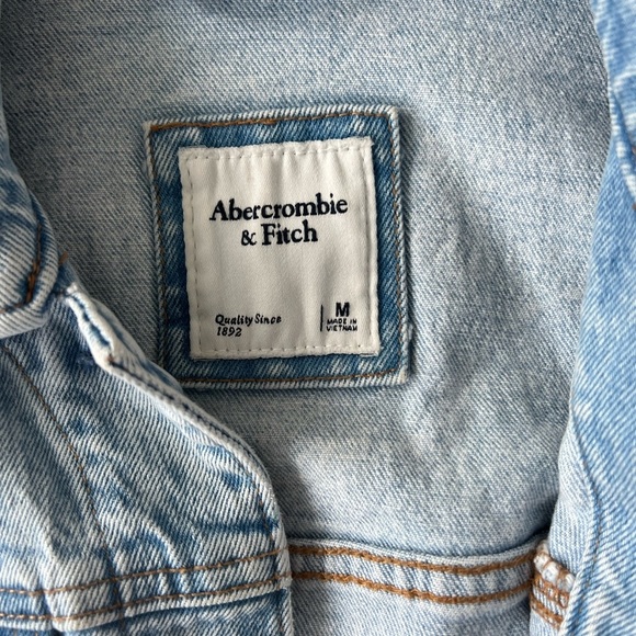 Abercrombie Light Wash Jean Jacket - Picture 8 of 10
